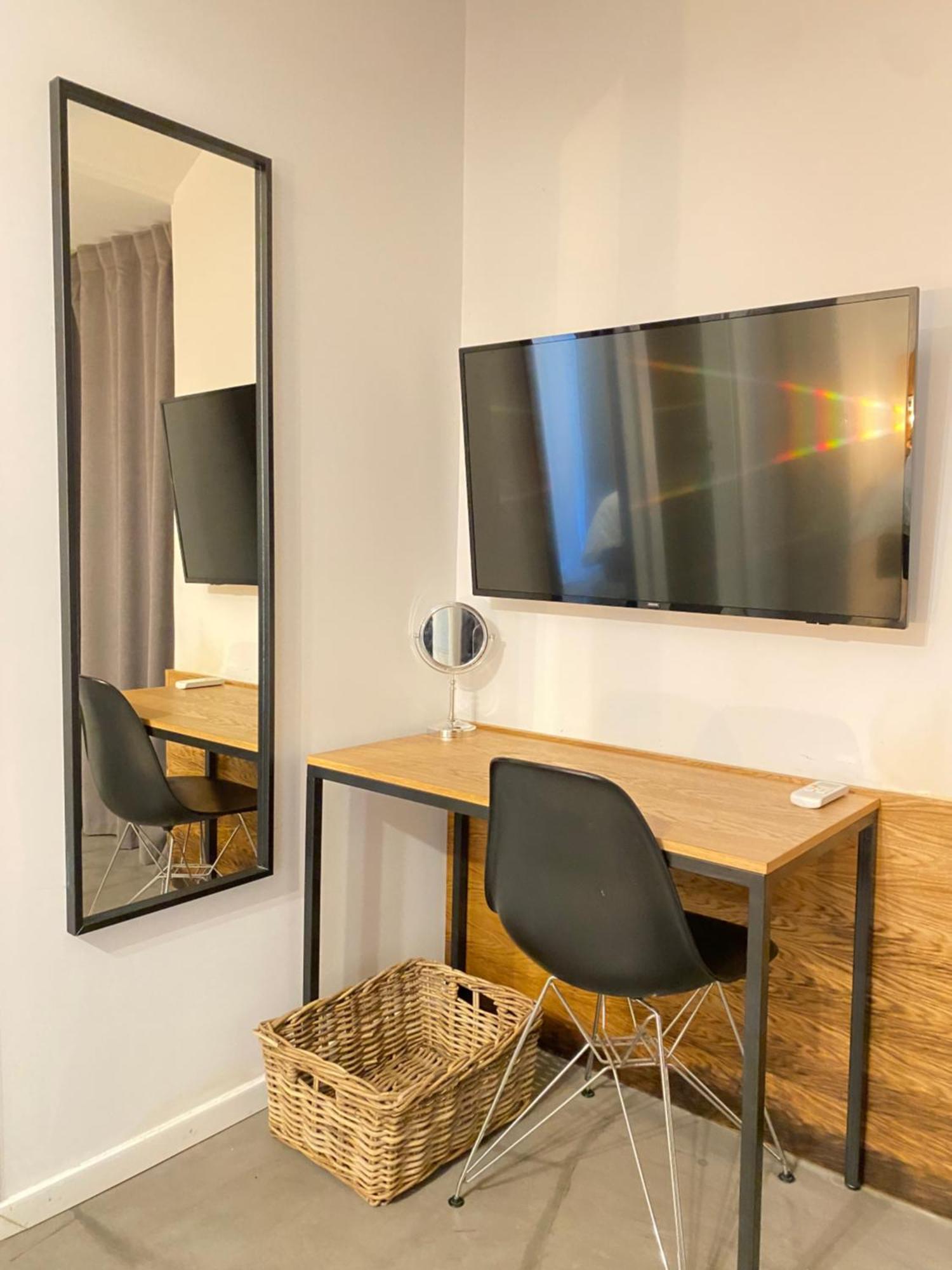 A Place 4 U Under Acropolis Apartment Athens Exterior photo